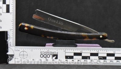 The JR Torrey Co. straight razor with tortoise shell scales - 7