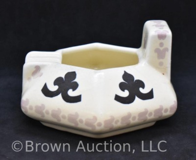 Mrkd. Mosaic Tile Co. (Zanesville, OH) ash tray with Fleur-di-Lis design (crazing) - 3