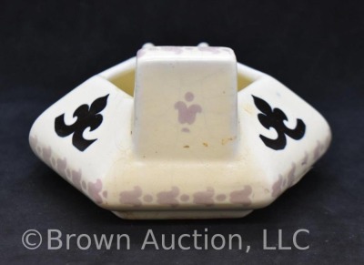 Mrkd. Mosaic Tile Co. (Zanesville, OH) ash tray with Fleur-di-Lis design (crazing) - 4