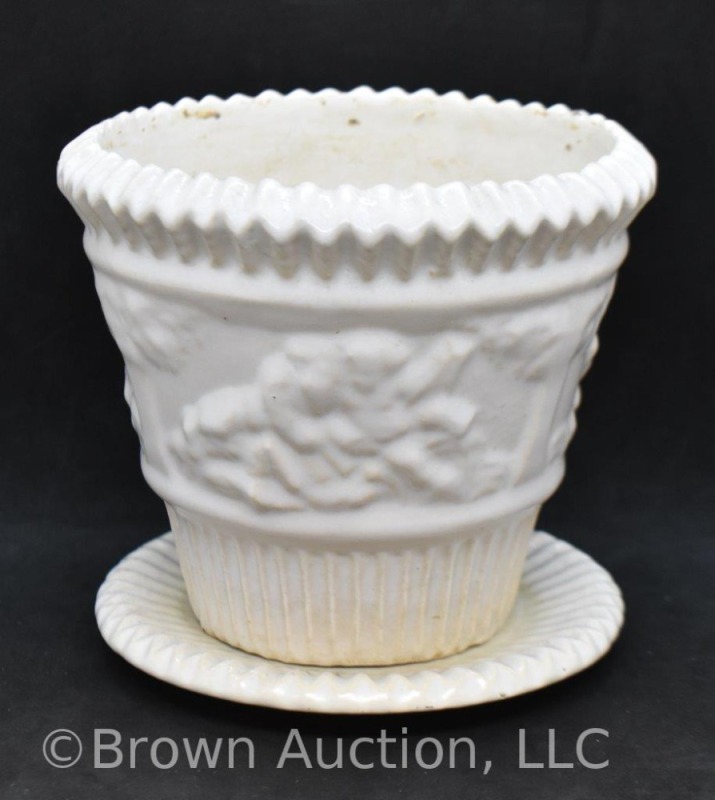 Roseville Donatello 580-4" flower pot with saucer, all white