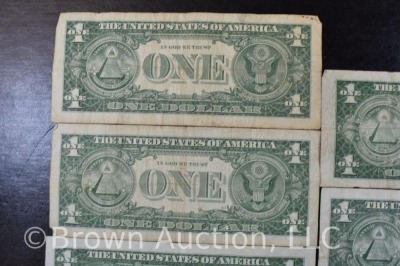 (5) 1 dollar US Silver Certificates - 6