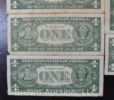 (5) 1 dollar US Silver Certificates - 7