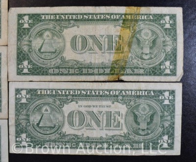 (5) 1 dollar US Silver Certificates - 8