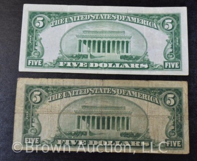 (2) 5 Dollar US Notes - Red Seal - 2