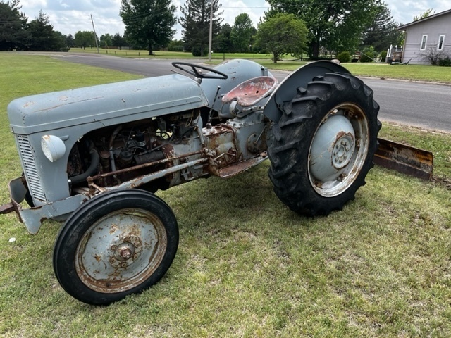 1950 Ferguson TO-20 tractor w/ back blade