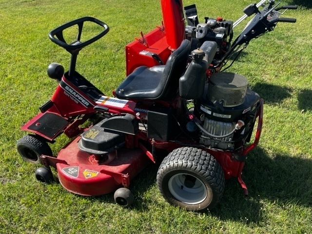 Snapper SR1642 commercial riding mower