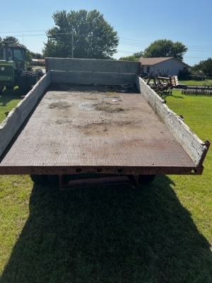 1963 International 1500 series dump truck w/ 12' steel bed - 17