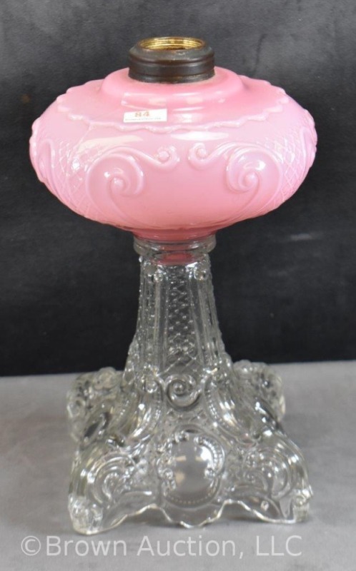 Princess Feather 9.5" kerosene lamp