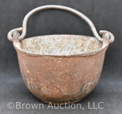 Cast Iron No. 6 handled smelting pot