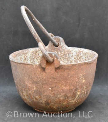 Cast Iron No. 6 handled smelting pot - 2