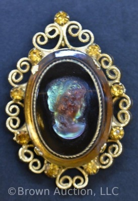 Mrkd. Celebrity NY translucent amber Cameo brooch or necklace - 2