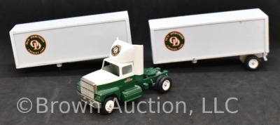 Winross Old Dominon Freight Line tractor and double trailers, mib - 4