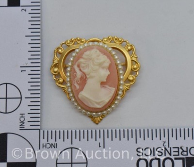 Victorian cameo on beach background heart-shaped brooch - 3