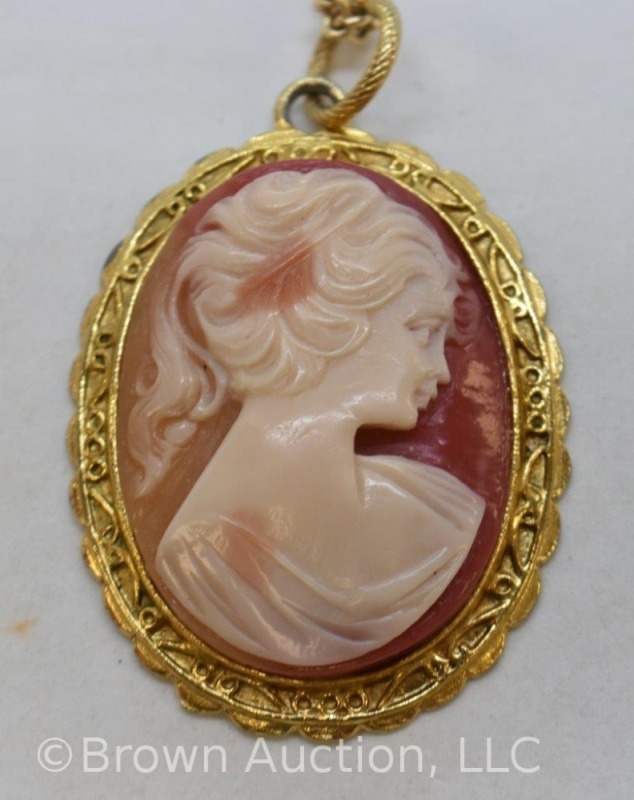 Victorian cameo on shaded peach background necklace