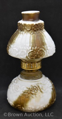 Miniature Oil lamp, embossed and painted milkglass - 4