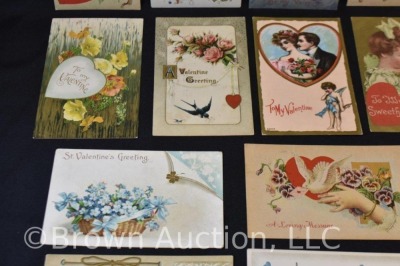 (21) Early 1900's Valentine post cards - 4