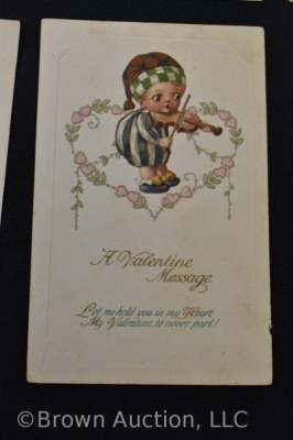 (21) Early 1900's Valentine post cards - 8