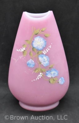 Fenton Rose Quartz 4.75" vase with handpainted blue Morning Glories - 8