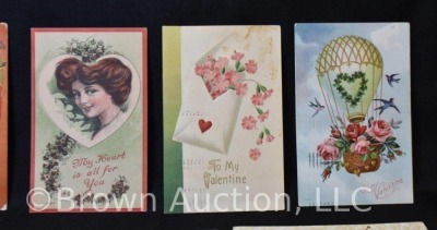 (21) Early 1900's Valentine post cards - 3