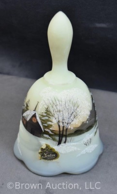 Fenton 1978 Edition "Christmas Morn" bell - 7