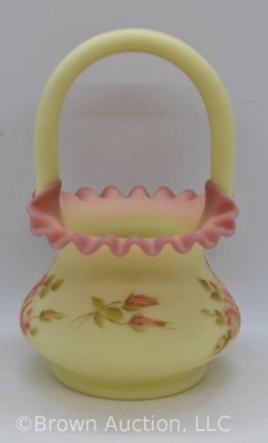 Fenton Burmese basket, handpainted pink roses - 2