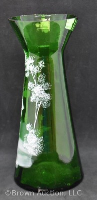 Mary Gregory-style 7.75" vase, green - 2