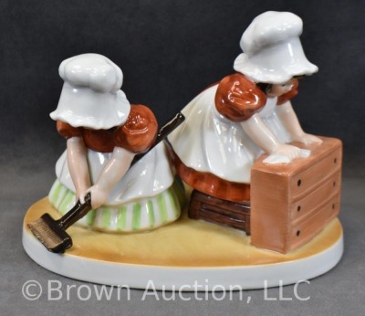 (3) Royal Bayreuth Sunbonnet Babies figurines - 5