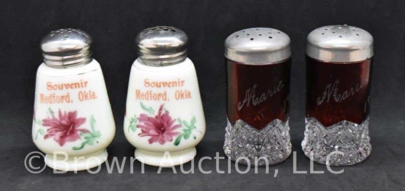 (2) Salt and pepper shaker sets