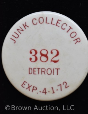 (4) 1972 Detroit lapel pin back buttons - 2