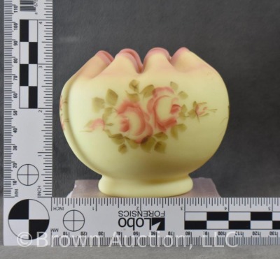 Fenton Burmese 3.5"h rose bowl, handpainted roses - 7