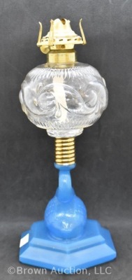 Sandwich Glass blue Swan 9" oil lamp - 2