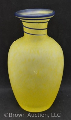 Czechslovakia 7.5" vase, bright yellow with cobalt top rim threading - 2