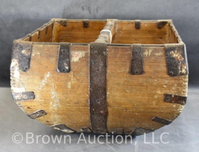 Wooden rice/ grain harvest handled bucket/ basket - 4