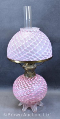 Art Glass 12" oil lamp, pink and white Trellis-like pattern - 2