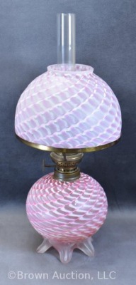 Art Glass 12" oil lamp, pink and white Trellis-like pattern - 3