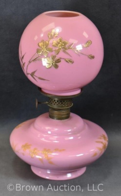 Pink cased glass miniature oil lamp with enameled gold flowers - 3