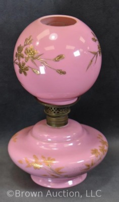 Pink cased glass miniature oil lamp with enameled gold flowers - 4