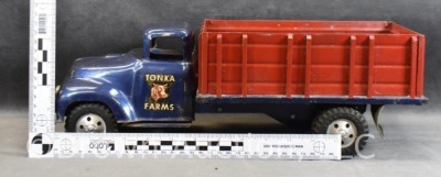 1956 Ford "Tonka Farms" grain truck - 10