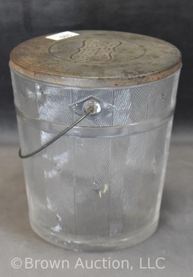 "The Old Oaken Bucket" glass ice bucket with lid - 2