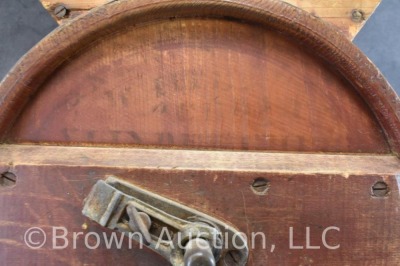 Wooden table-top cylinder barrel butter churn - 7