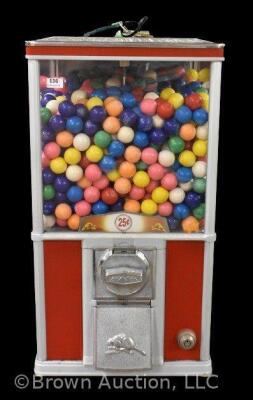 Northern Beaver 25 cent gumball vending machine w/ key!