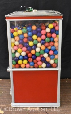 Northern Beaver 25 cent gumball vending machine w/ key! - 2