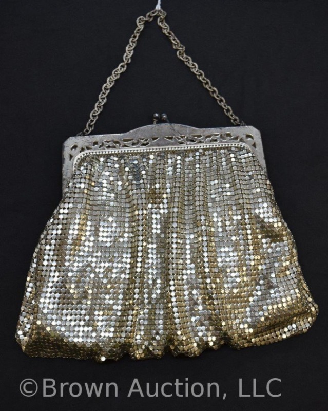 Vintage silver mesh purse, 5.5"l