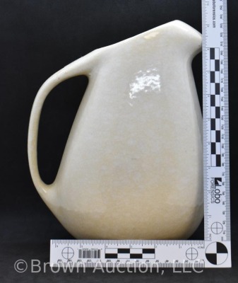 Roseville Raymor 189 water pitcher, ivory - 6