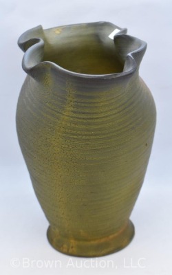 Weller Fleron 9" vase, dark green - 2