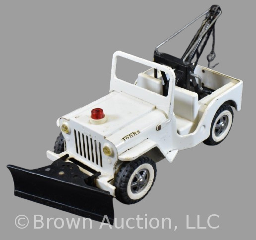 1964 Tonka Jeep wrecker / plow truck, 10"l