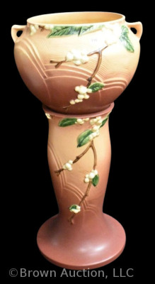 Roseville Snowberry 1-JP 8" Jardiniere and pedestal, pink