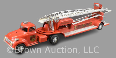 1950's Tonka hydraulic aerial ladder fire truck