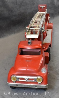 1950's Tonka hydraulic aerial ladder fire truck - 3