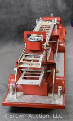 1950's Tonka hydraulic aerial ladder fire truck - 9